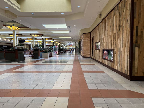 Lansing Mall - Aug 13 2022